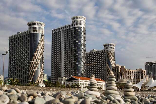 Апарт-отели Habiby Orbi Sea Towers Батуми-25